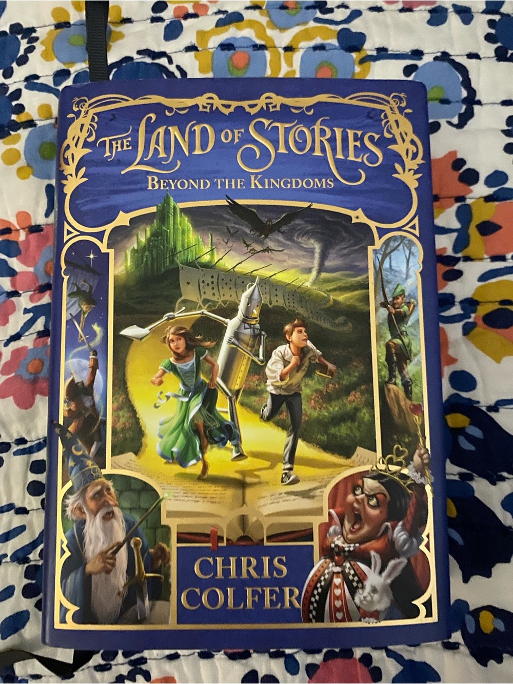 The Land of Stories: Beyond the Kingdoms - Blue Hardcover by